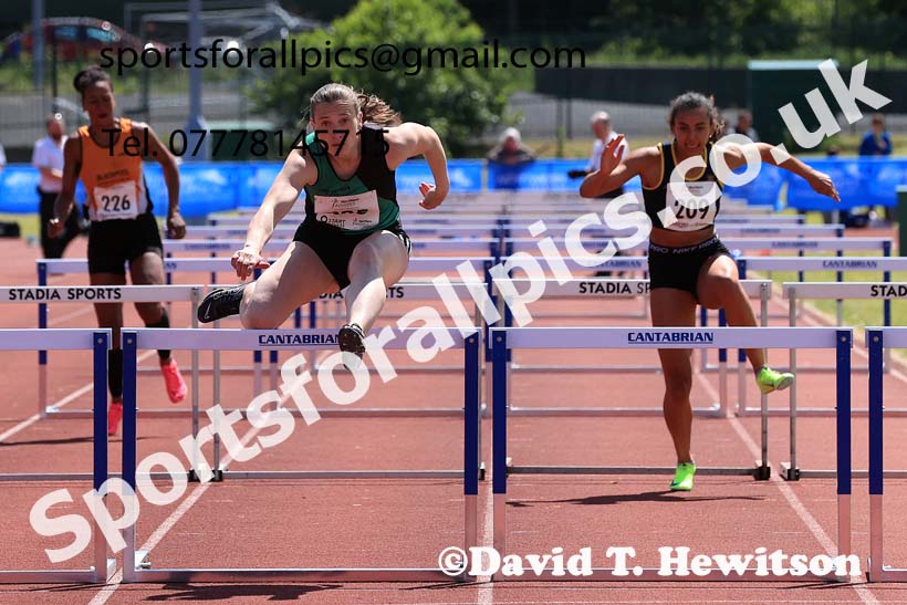 Senior Womens 100 metres hurdles, 2024 Northern Senior and Under-20s Track and Field Champs, Middlesbrough.  Photo: David T. Hewitson/Sports for All Pics